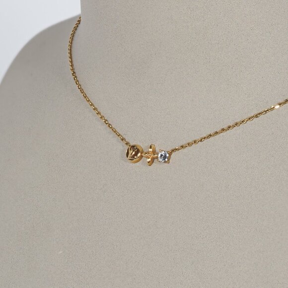 Louis Vuitton Essential V Flower Necklace in Gold-Tone with Crystal - Picture 4 of 8